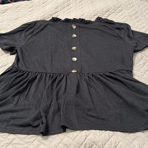 Amaryllis Heartbreaker Blouse - HEATHER BLACK / Medium / NWOT - Picture 4 of 9
